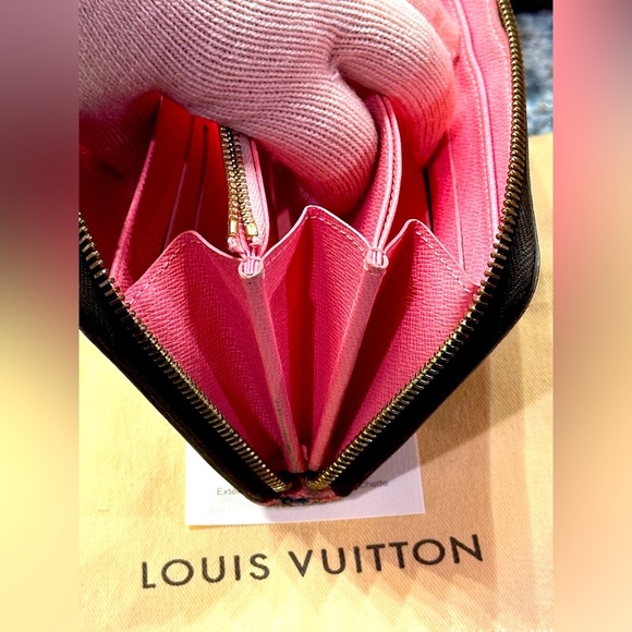 💎 LOUIS VUITTON illustre Monogram Zippy Wallet w/COA Full Inclusion - Picture 11 of 13